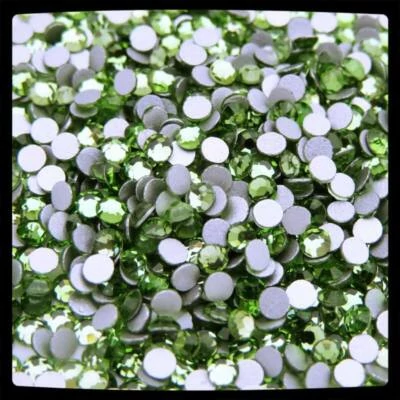 Zodiac strasszkő peridot