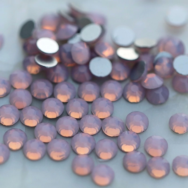 Zodiac strasszkő light rose opal
